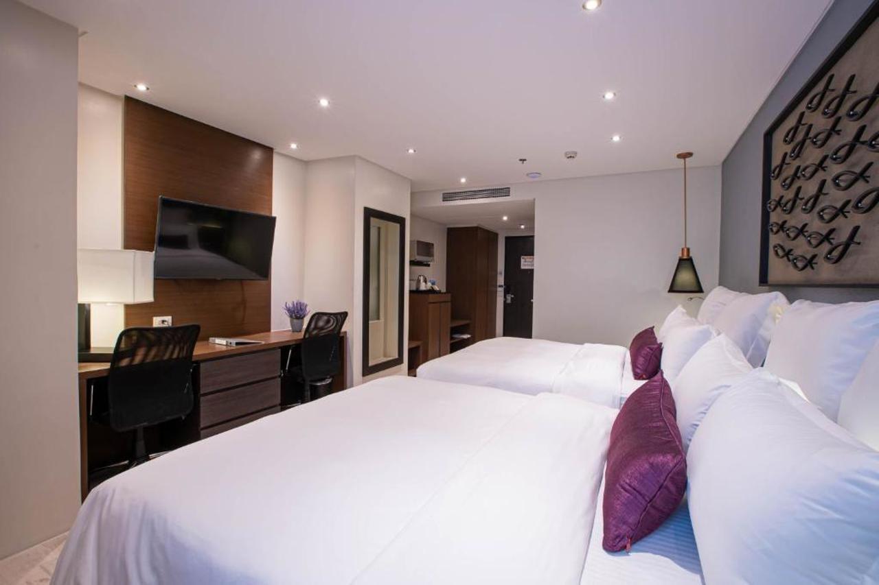 Coro Hotel Макати Экстерьер фото